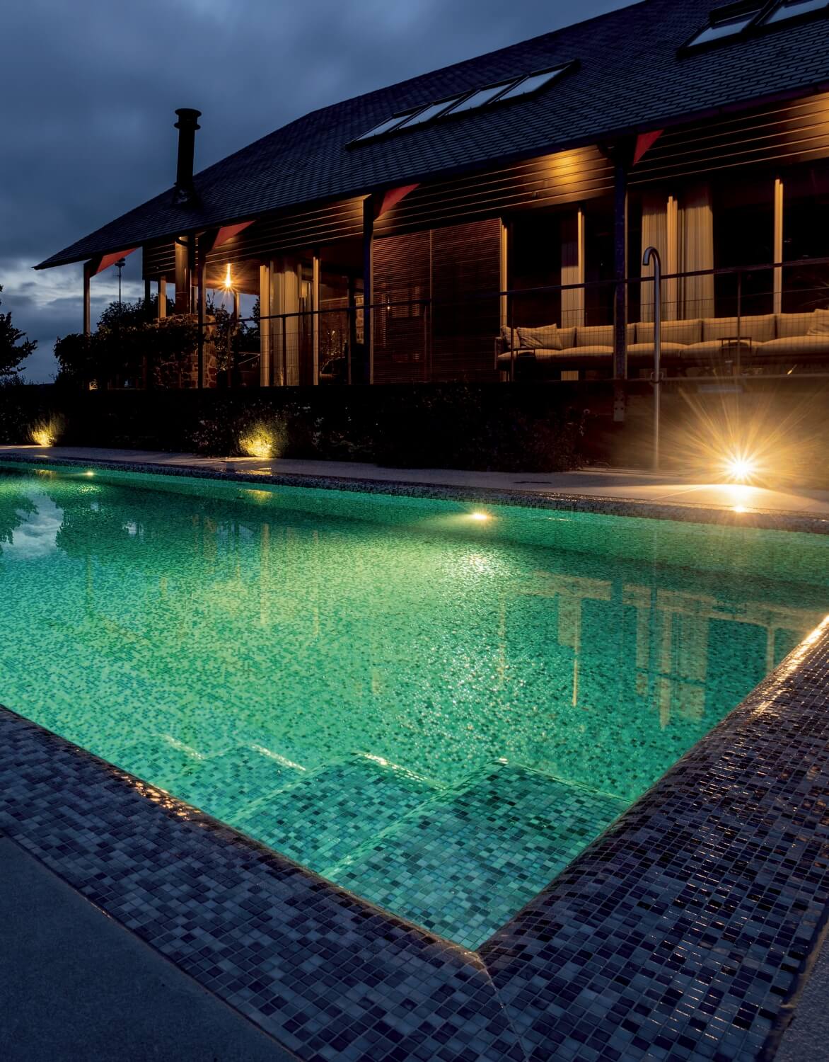 Tuin laten ontwerpen met jacuzzi - wellness_tuinen